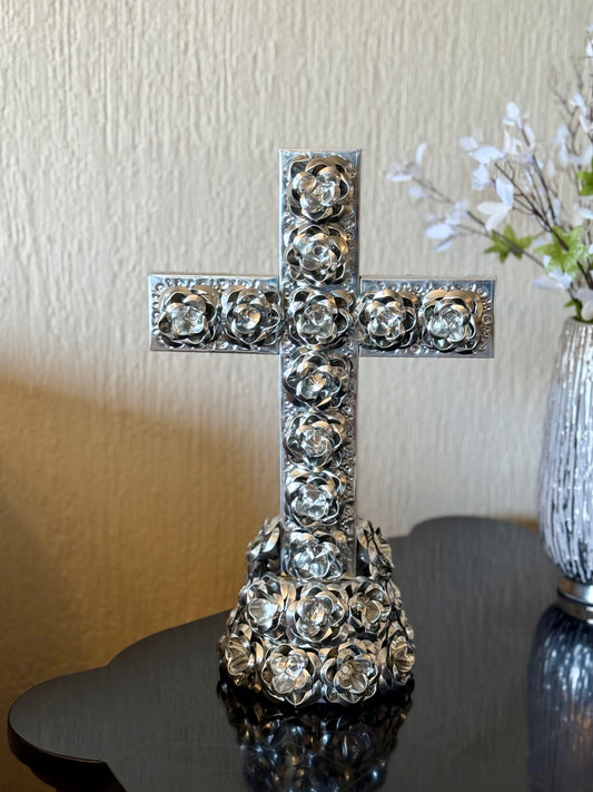 Cruz de Hojalata con Base