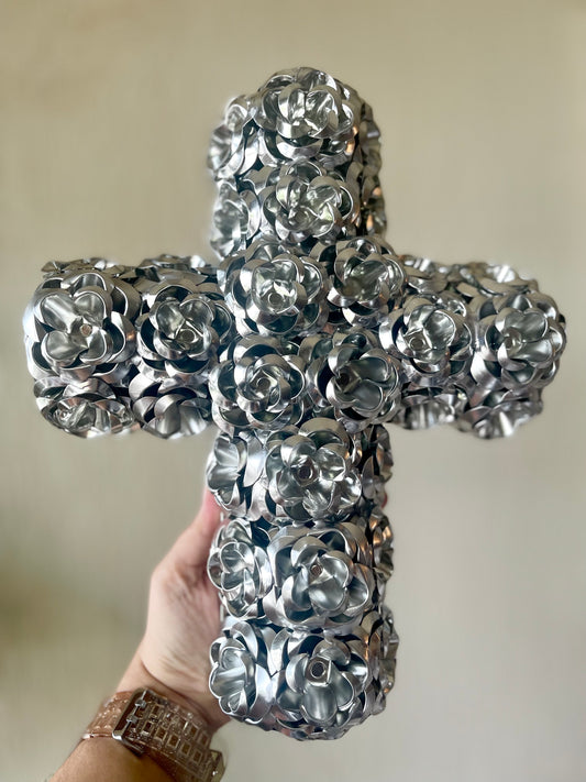 Cruz Hojalata de Pared